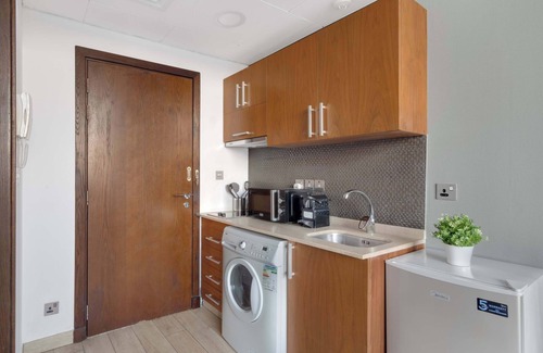 Bur Dubai Apartment | Silkhaus Burj Khalifa View Studio | Burj Daman