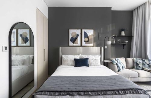 Bur Dubai Apartment | Silkhaus Dubai Financial Center studio in Burj Daman