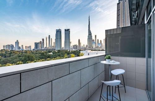 Bur Dubai Apartment | Silkhaus Modern Burj Khalifa View Studio