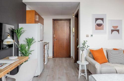 Bur Dubai Apartment | Silkhaus renovated studio with Burj Khalifa view in DIFC