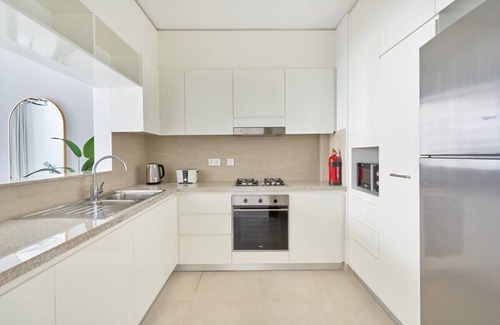 Za'abeel 2 Apartment | Silkhaus Stylish 2 BDR | Pool and Gym | Downtown