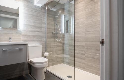 Brighton House | Sillwood Mews - With Free Parking