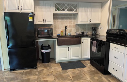 Mears Cottage | Silver Creek Cottage near the dunes and beaches