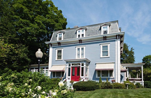 Dover Hotel | Silver Fountain Inn