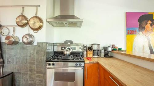 Silver Lake House | Silver Lake Mid-century Nestled In The Treetops