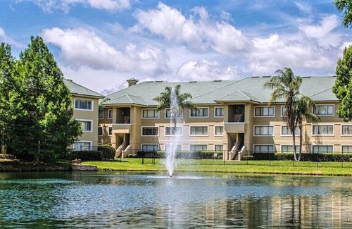 Florida Central Atlantic Coast Condo | Silver Lake Resort - 2BR Suite/Sleeps 6 - Friday Check-in