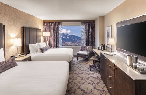 Downtown Reno Hotel | Silver Legacy Reno- A Caesars Rewards Destination