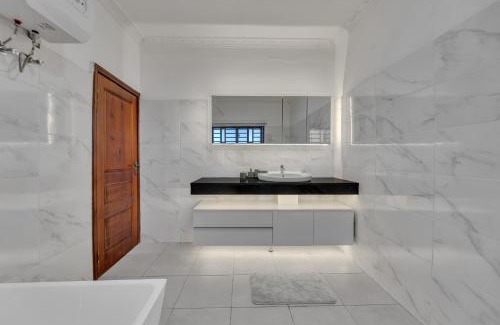 Mallam Apartment | Silver Shells Lifestyle Villa
