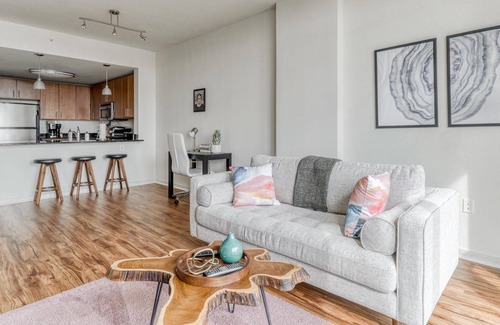 Downtown Apartment | Silver Spring 1BR Close to Metro