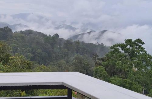 Bukit Fraser Apartment | Silverpar B5-5-1 Mountain View(walk up 2 floor up)