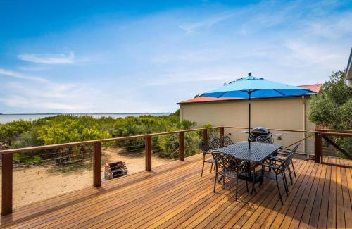 Silverleaves House | SilverTide Retreat