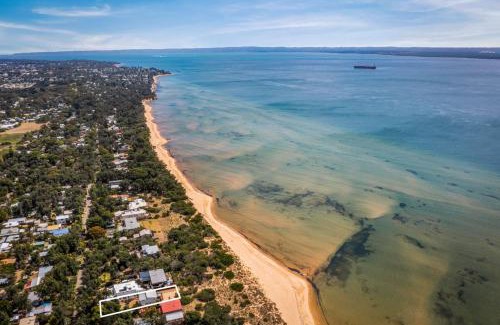 Silverleaves House | SilverTide Retreat