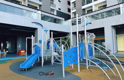 Seri Kembangan Apartment | Simfoni - Big Balcony, Self Check In, Free Netflix, 200mbps Wifi, Parking at level 1