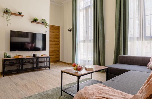 Usera Apartment | Simone Apartments