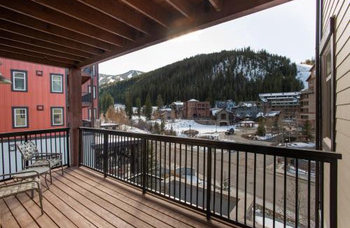 Winter Park Apartment | Simple and Comfortable Fraser Crossing Founders Pointe Condo Facing Ski Resort condo