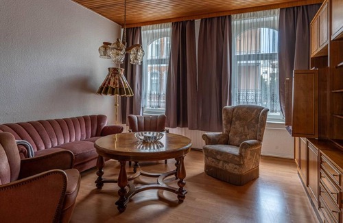 Hamelin Apartment | Simple fitter's room DG3 - Pension Bärbel Neelen