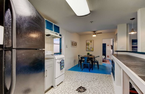 Indian Rocks Beach House | Simple Modern Gem 2 Blocks to Beach Pet Friendly