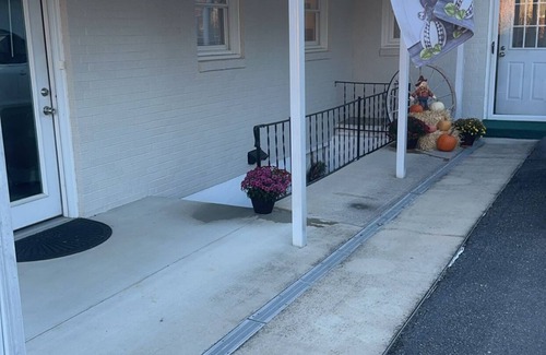 Lexington House | Simple & spacious 1-bedroom basement living in Lexington. Close to W&L and VMI