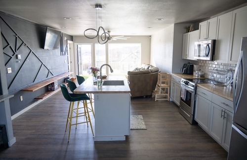 Tulsa House | Simplistic Downtown Modern Loft