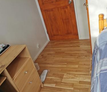 Abbey Wood House | simply guesthouse
