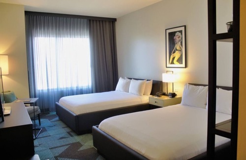 Downtown Las Vegas Hotel | Sin City Escape! 4 Convenient Units w/City View! Near Mob Museum!