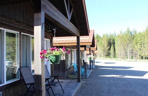 Island Park Ski Chalet | Single Cabin Unit 3