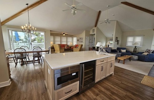 Ship Bottom House | Single family. WIFI. Ship Bottom Oceanfront home. Ocean Views. 14010