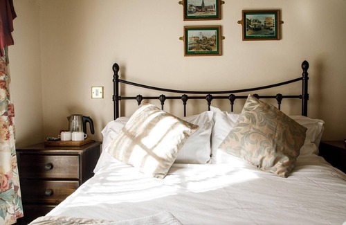 Bordesley House | Single Room 1 at the Old Crown Hotel