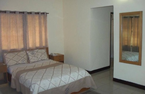 Accra Bed & Breakfast | Single Room - 1st Floor