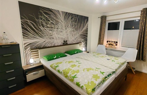 Toenning Bed & Breakfast | Single room 2 with shower/toilet in the hallway - guest house "Arkona"