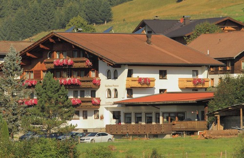 Tannheim Cottage | Single Room - Landhaus Gugger