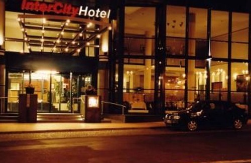 Schwerin House | Single room, shower, WC, street side - InterCity Hotel Schwerin