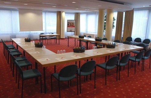 Schwerin House | Single room, shower, WC, street side - InterCity Hotel Schwerin
