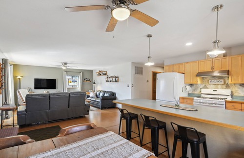 Chama Cottage | Single Tree Cottage - Walk to Downtown Chama!