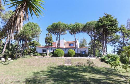 Sintra Villa | Sintra Classic Villa with Pool by Homing