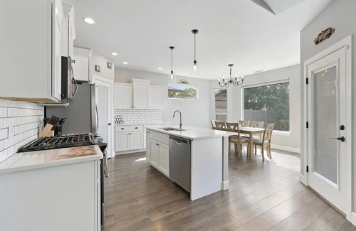 Grand Junction House | Sip, Stay and Ride- a charming wine themed home in Grand Junction