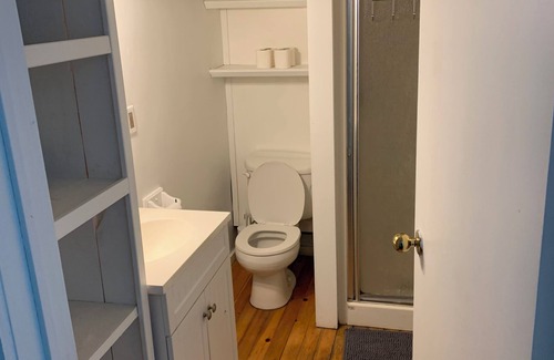 Bayfield Apartment | Sip & Stay