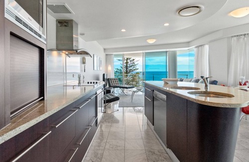 Mooloolaba Apartment | Sirocco 608 by G1 Holidays - Two Bedroom Beachfront Oceanview Apartment in Sirocco Resort
