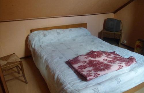 Iron House | siros