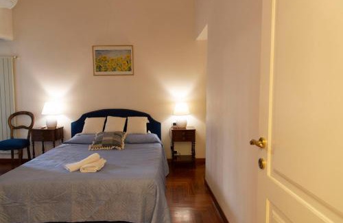 Rione III Colonna Apartment | Sistina 138 Luxury Home