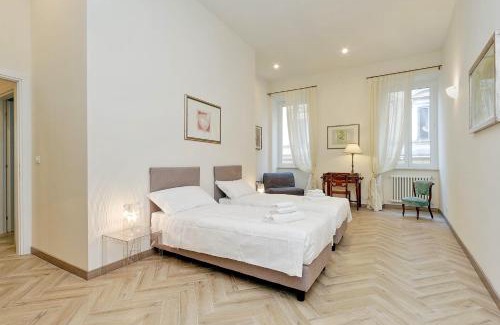 Rione III Colonna Apartment | Sistina 2