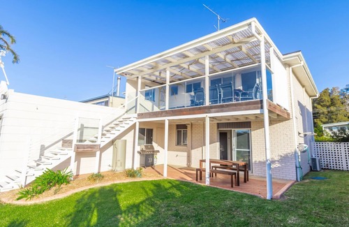 Sussex Inlet House | Sit and relax with the birds!