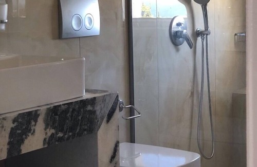 Menegata Apartment | Situated among vineyards and olive trees