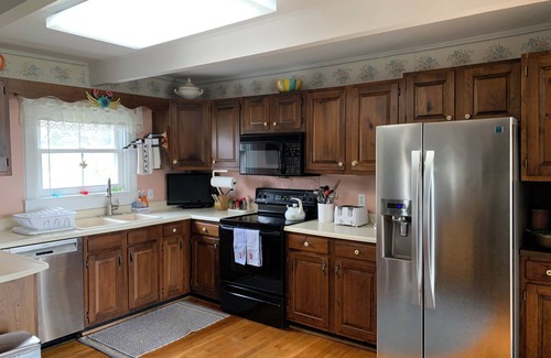 Bailey Island House | Situated at the waters edge with picturesque sunset views to Mt Washington.