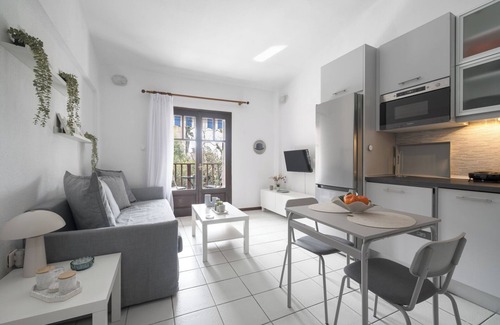 Siviri Apartment | Siviri Summer Stories by Luxlikehome