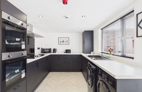 Stockton-on-Tees House | Six bedroom home with en suites