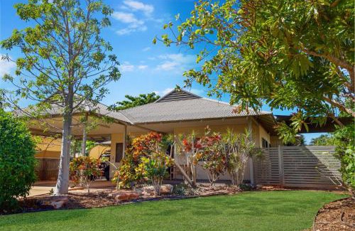 Cable Beach House | Six Seasons Solace