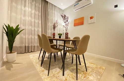Al Izdihar Apartment | Six2