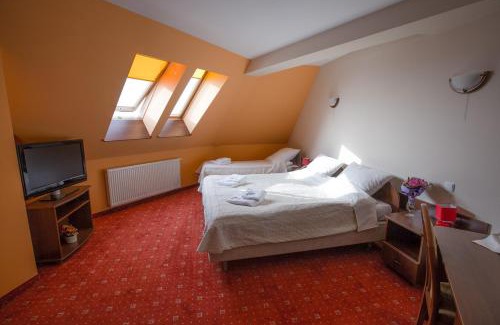 Ludzmierz Hotel | Skalny Dworek
