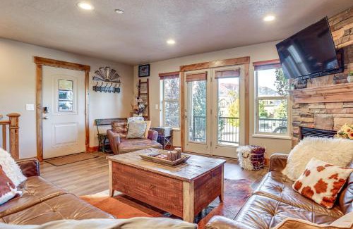 Eden Apartment | Ski, Hike and Relax Eden Condo with Hot Tub Access